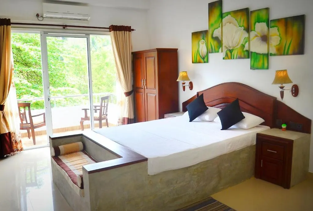 Hotel Sunrich, Kandy Hedeniya Sri Lanka