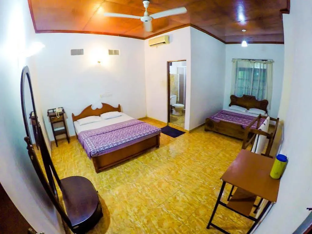 Hotel Sunrich, Kandy Hedeniya 3*,  Sri Lanka